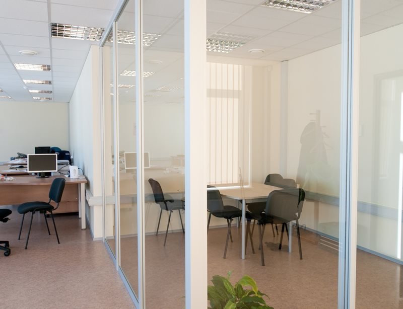 Divisórias em vidro em Jardim Sorirama